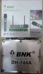 BNK 744A Wireless Microphone with an Aluminum Case